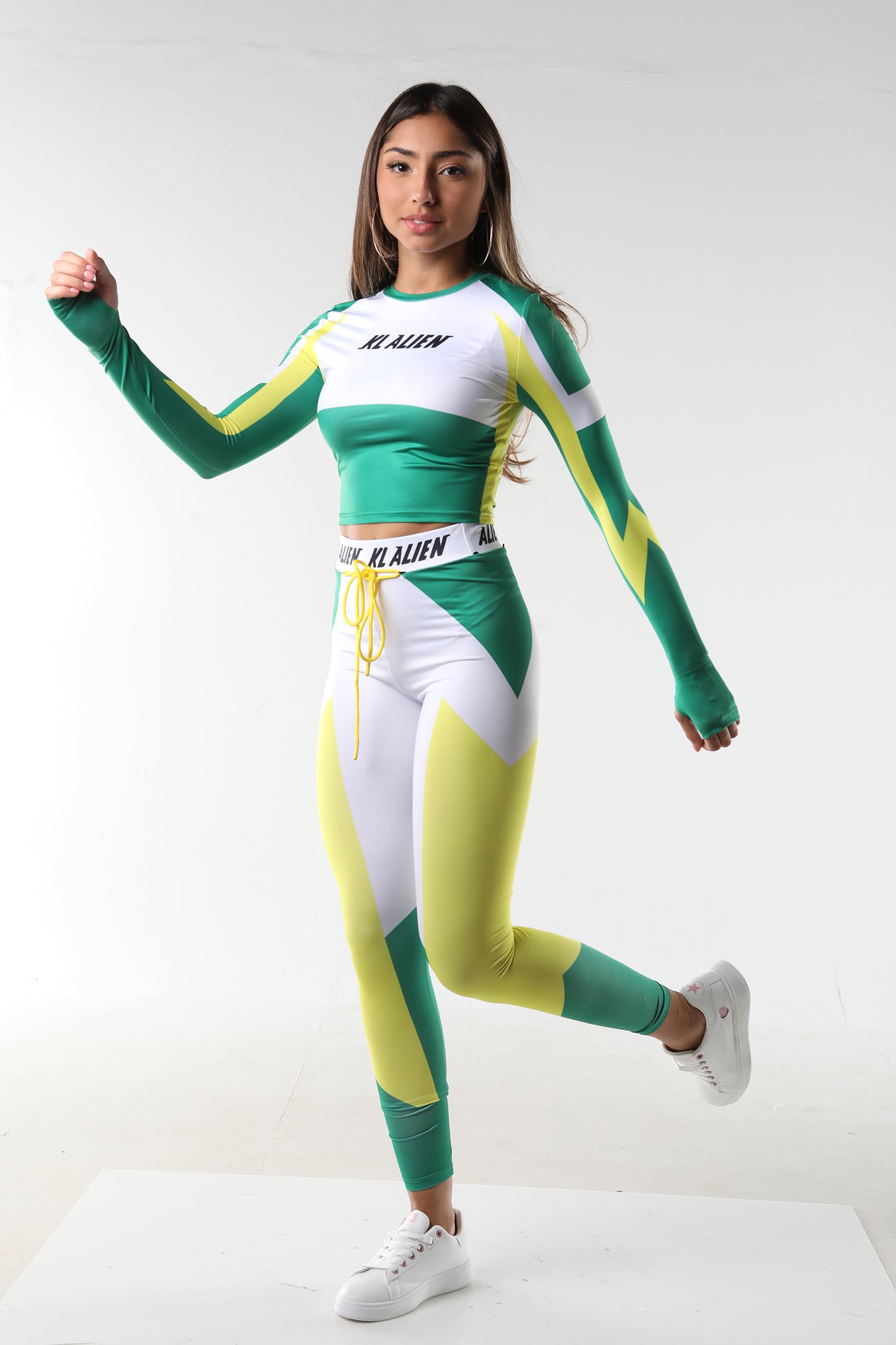 GREEN FITNESS WEAR-FASHION-OUTFIT